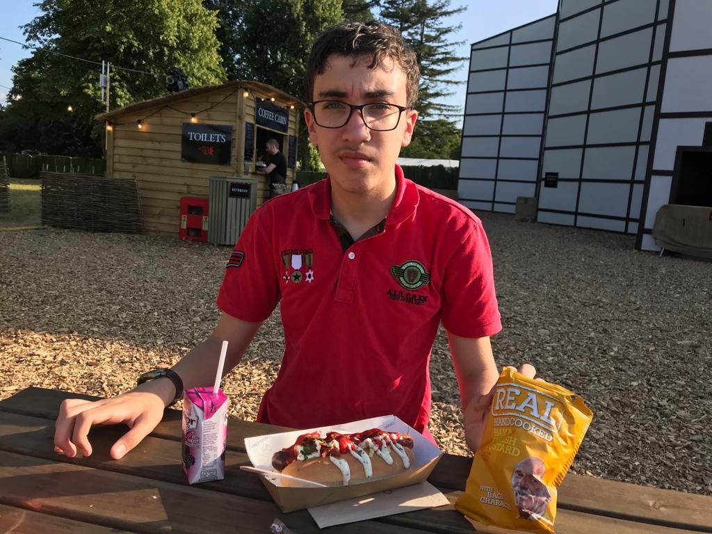 Me in summer 2019 in Oxford, going to see Romeo and Juliet performed at a recreation of the Globe theatre.